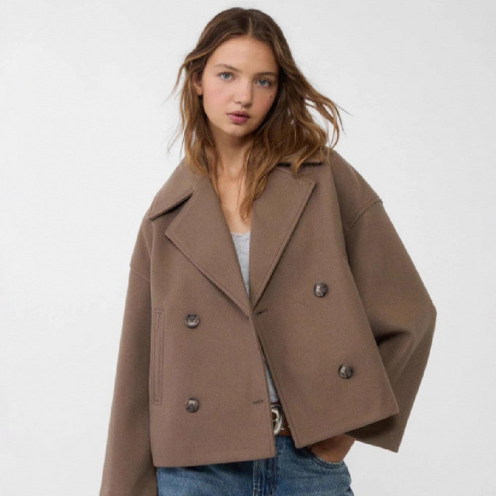 Women's Wool Blend Cropped Peacoat for Modern Elegance and Warmth